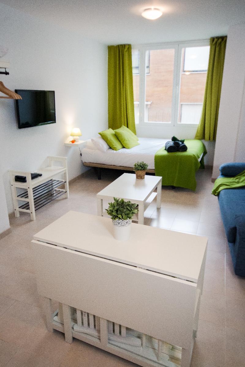 Holidays2malaga Mena Apartment *